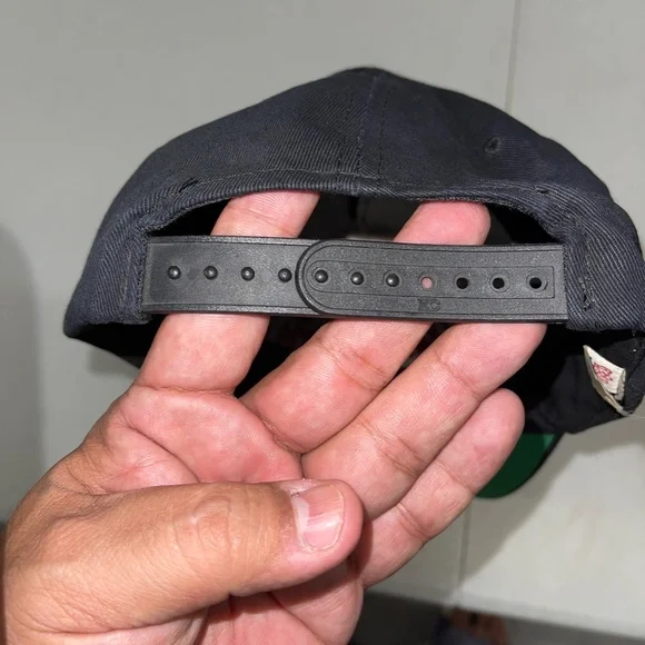 1994 Brockum SnapBack Hat Metallica black used